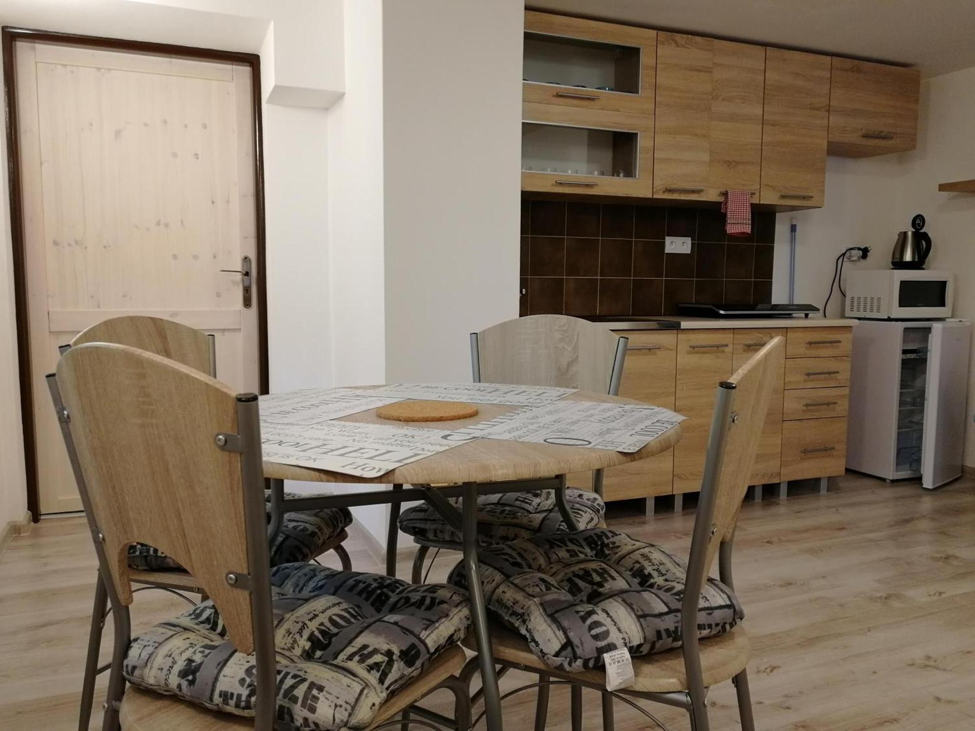 Apartman Zebra Ruzomberok Ngoại thất bức ảnh